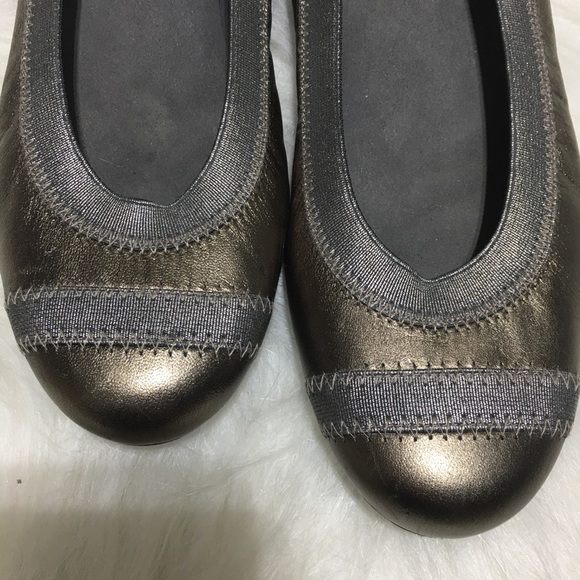Stuart Weitzman Metallic Leather Ballet Flats 8 - Picture 7 of 7